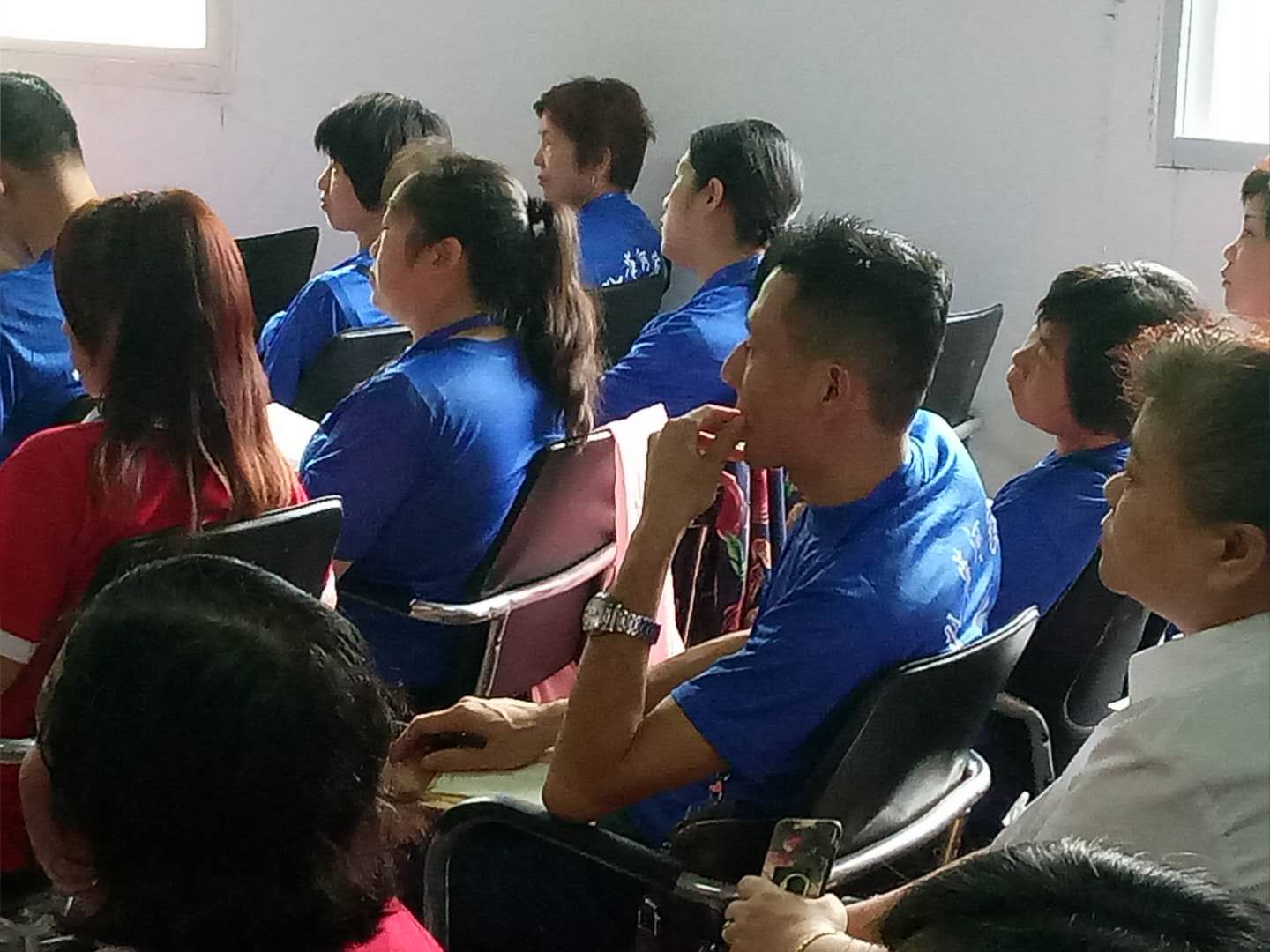 ץ��Ӗ(x��n)��(qi��ng)��(n��i)������ȸ�ӱ�ķ��ɩˎ�Ŏ���Ӗ(x��n)����M(j��n)����